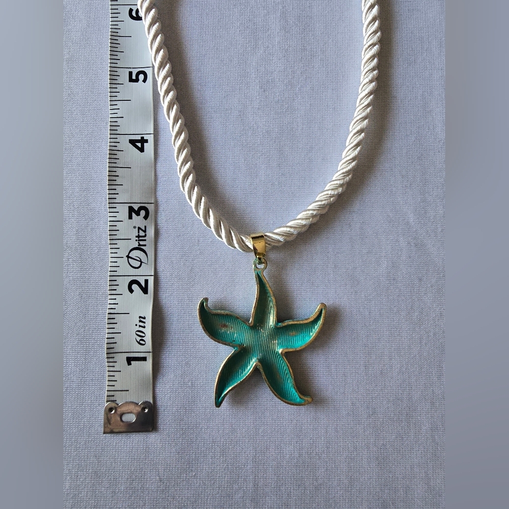 Trending Elegant Starfish Pendant Necklace - Picture 10 of 11